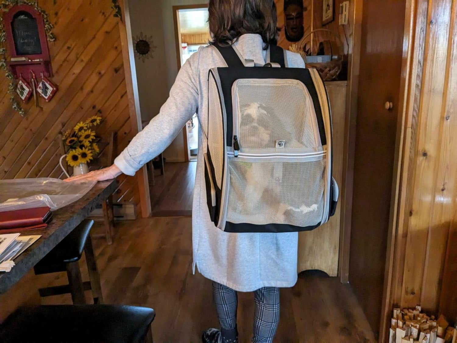 Large Cat Carrier Backpack, Pet Backpack Carrier for Small Dog Up to 16 Pounds, Breathable Vented Design Backpack for Travelling and Hiking Outdoor, Airline Approved